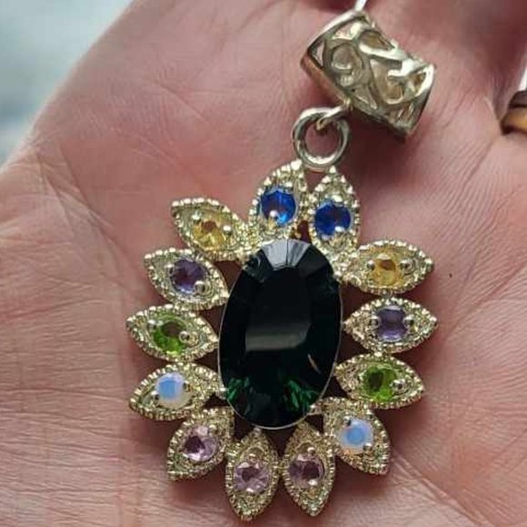 Sterling Silver Multi Gem Pendant with Big Dark Green Center - Picture 6 of 8